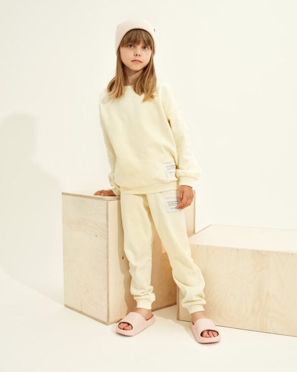 MAINIO - SUPERPOWER SWEATPANTS PALE YELLOW